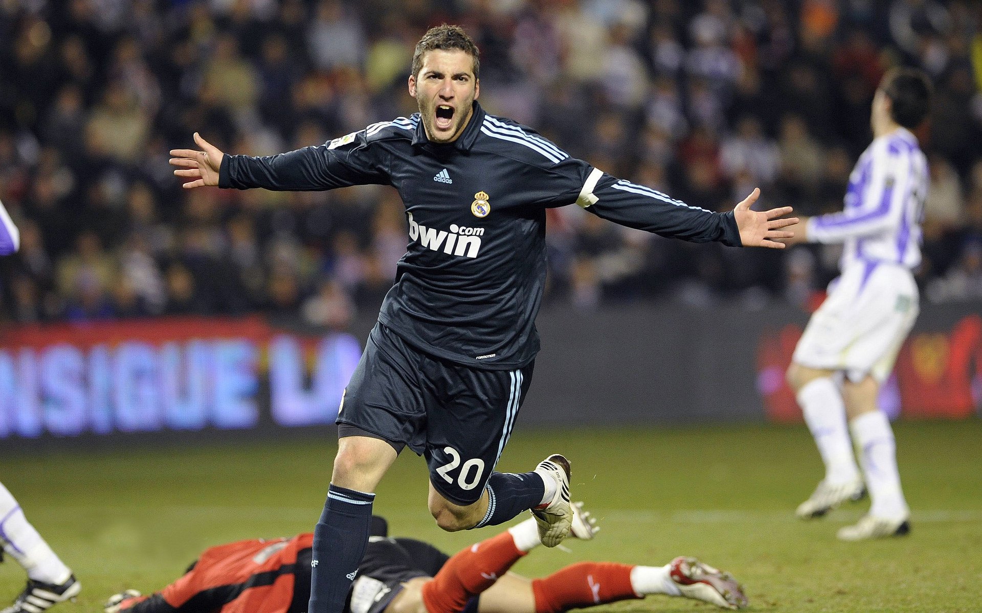 美国棒球季后赛：洛杉矶道奇提前锁定名额！，美国棒球联赛